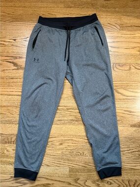 Under Armour Men's Heather Gray & Black Jogger Sweatpants